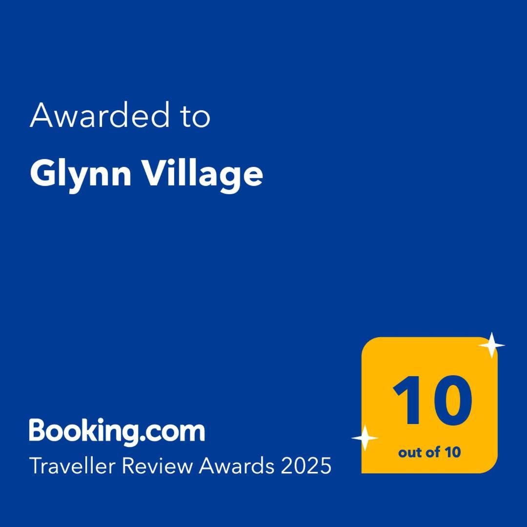 Glynn Village Larne Luaran gambar